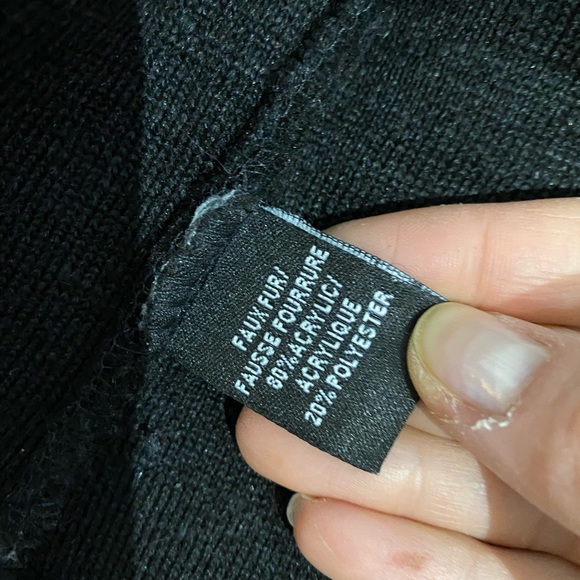 Holt Renfrew Faux Fur Vest - Picture 2 of 3